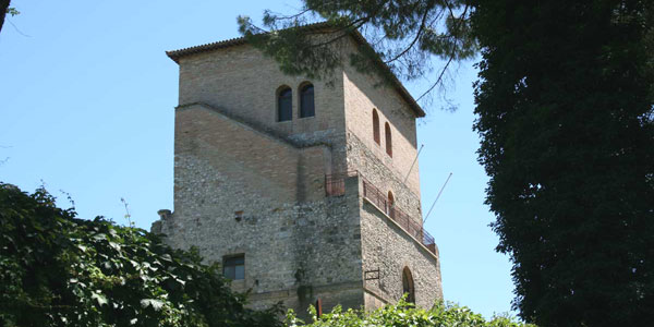 Farfa - La Torre con la Biblioteca